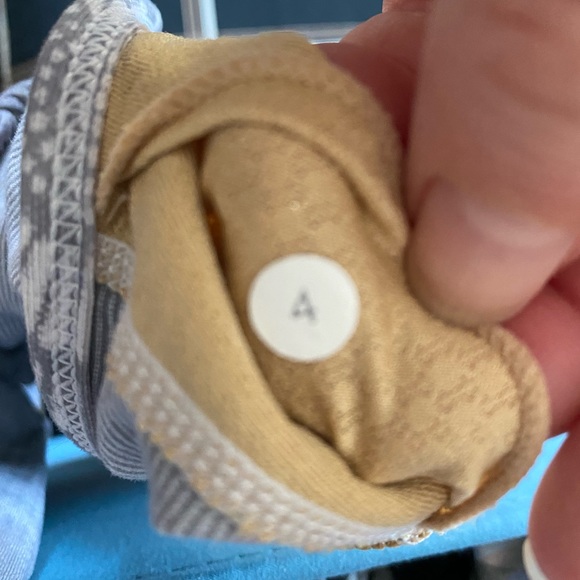 Lululemon No Limits Tank Top Size 4 Fossil/Wee Stripe White Fossil - Picture 9 of 9